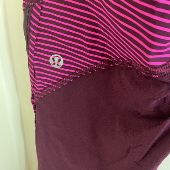 Lululemon crop leggings size 8 - Picture 3 of 8